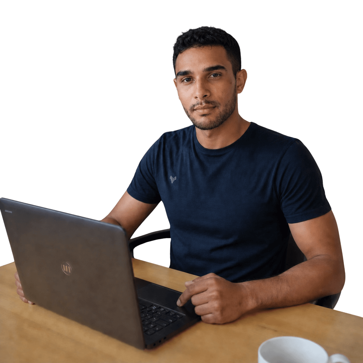 Criação de site profissional em Primavera do Leste / MT 1 ESCRITORIO COM NOTEBOOK